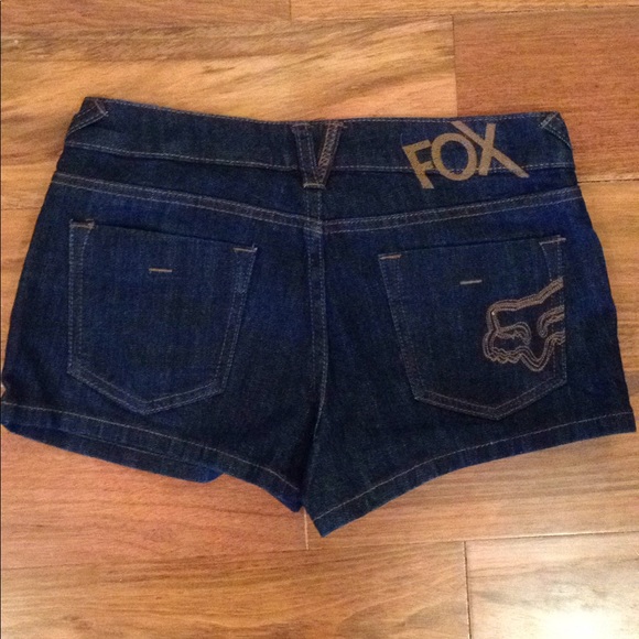 NWOT Fox Denim Shorts, Size 3 - Picture 2 of 5